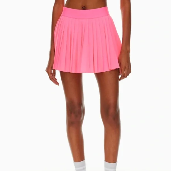 Aritzia Pleated Move Tech Tennis Pro Skirt - Picture 8 of 10